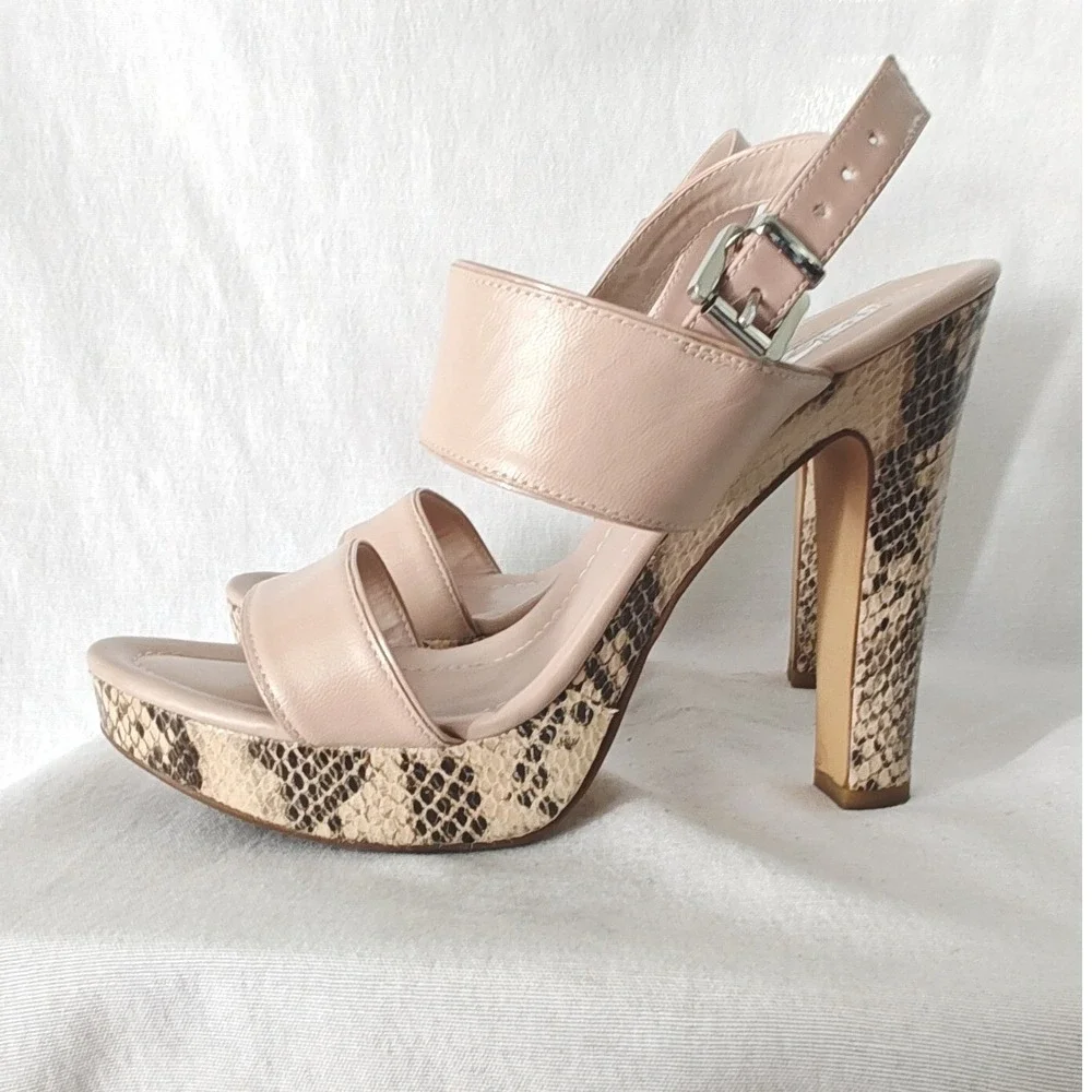 Halogen Platform Sandals Beige blush Snakeskin Embossed Block Heel platform 9